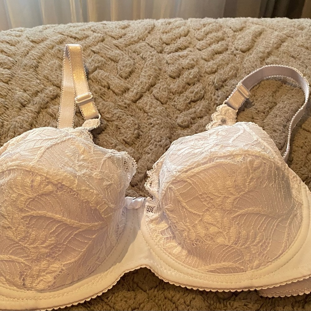 Lace bra